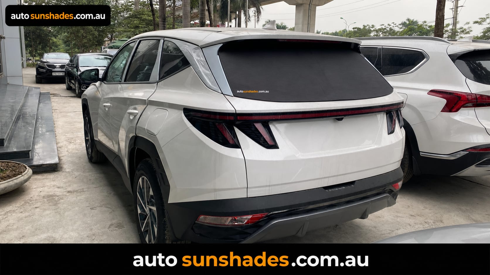 HYUNDAI TUCSON 2022-2025 custom-fit car window sun shades — photo 4