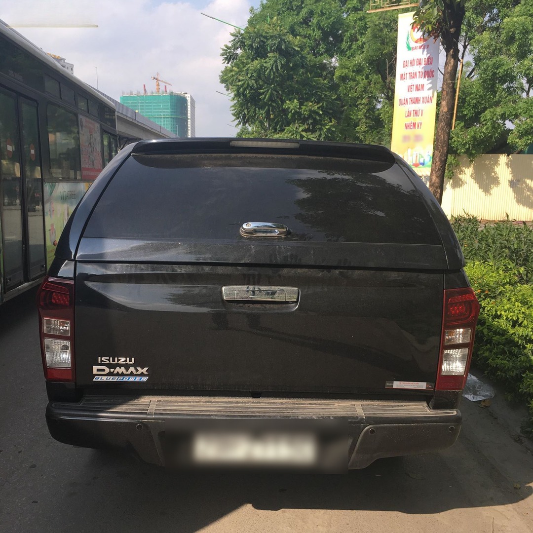 ISUZU D-MAX 2015-2019 custom-fit car window sun shades — photo 4