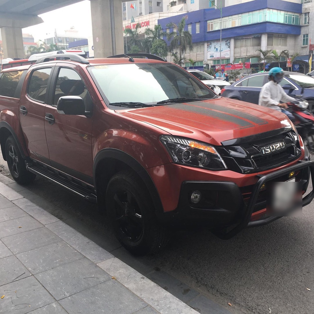 ISUZU D-MAX 2015-2019 custom-fit car window sun shades — photo 10