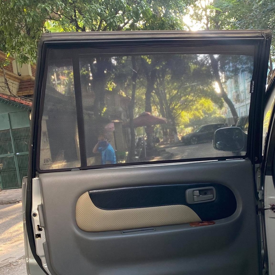 ISUZU HILANDER custom-fit car window sun shades — photo 5