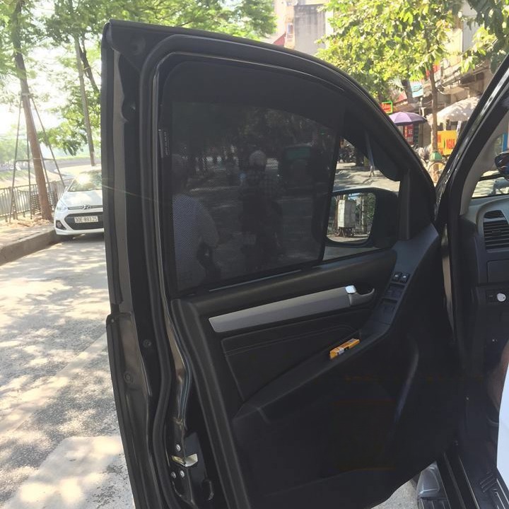 ISUZU MU-X 2016-2020 custom-fit car window sun shades — photo 3