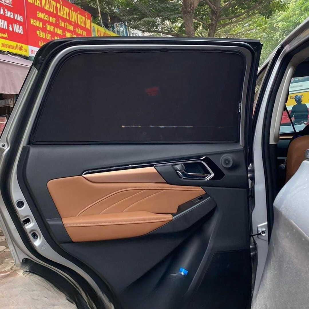 ISUZU MU-X 2022-2025 custom-fit car window sun shades — photo 5