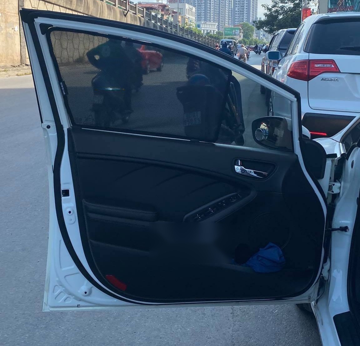 Kia Cerato YD Hatch 2013-2018 car window sun shades — photo 2