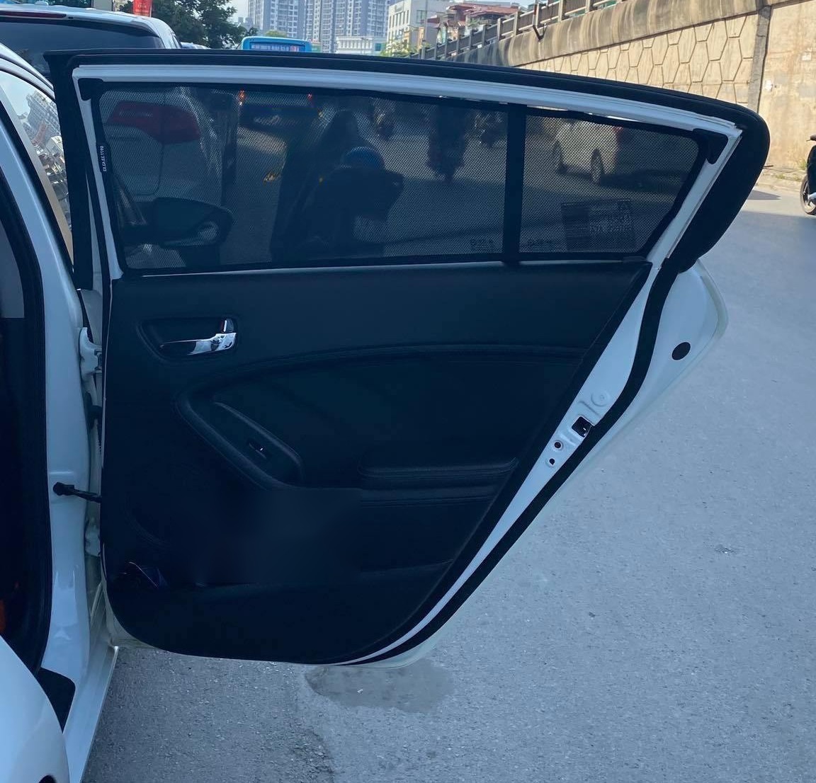 Kia Cerato YD Hatch 2013-2018 car window sun shades — photo 5