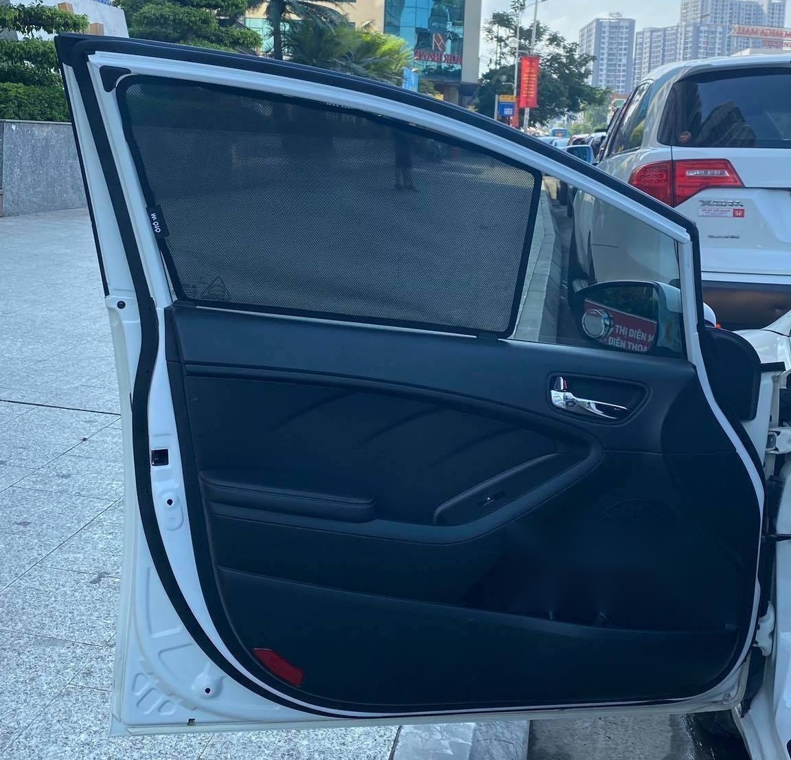 Kia Cerato YD Hatch 2013-2018 car window sun shades — photo 8