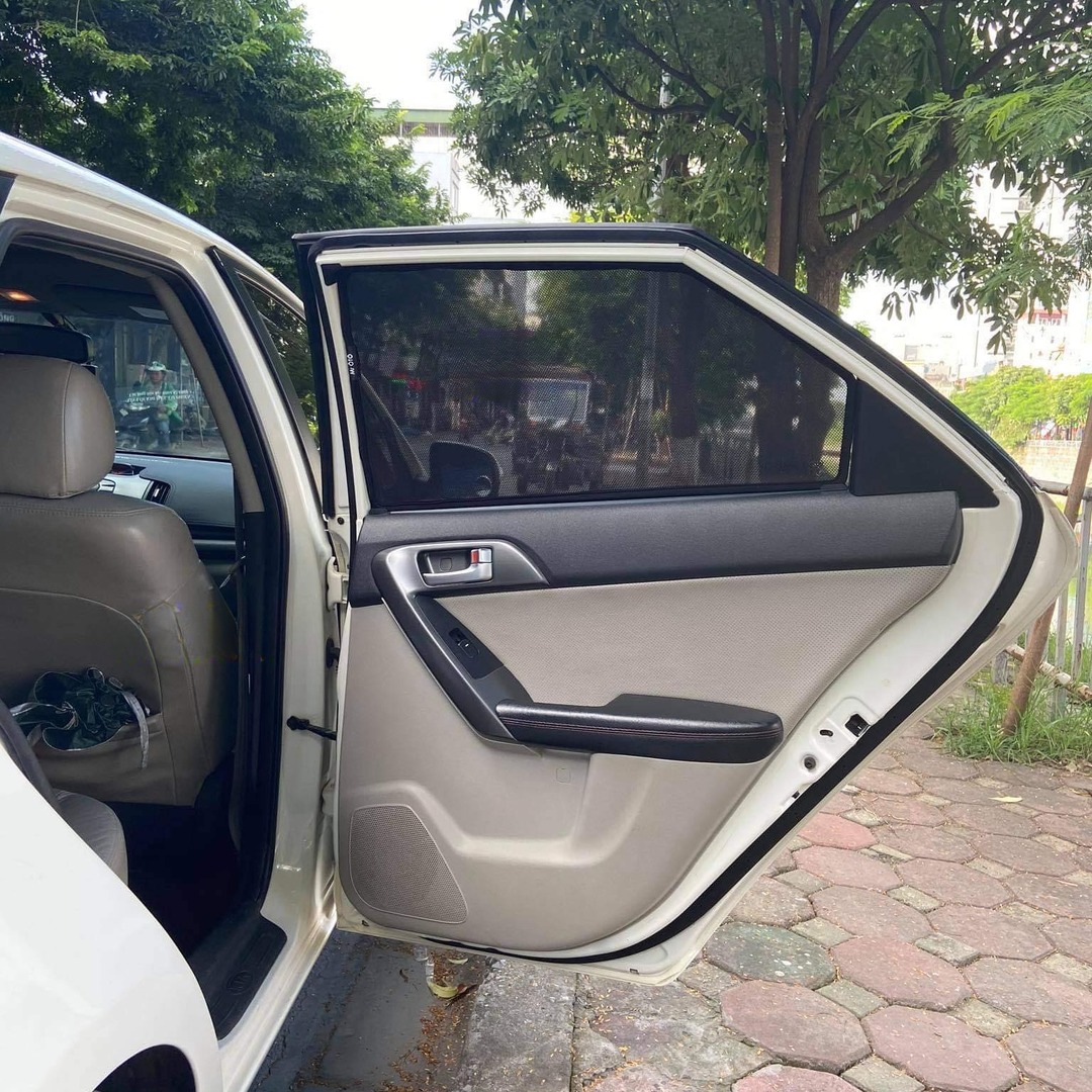 KIA CERATO HATCHBACK custom-fit car window sun shades — photo 14