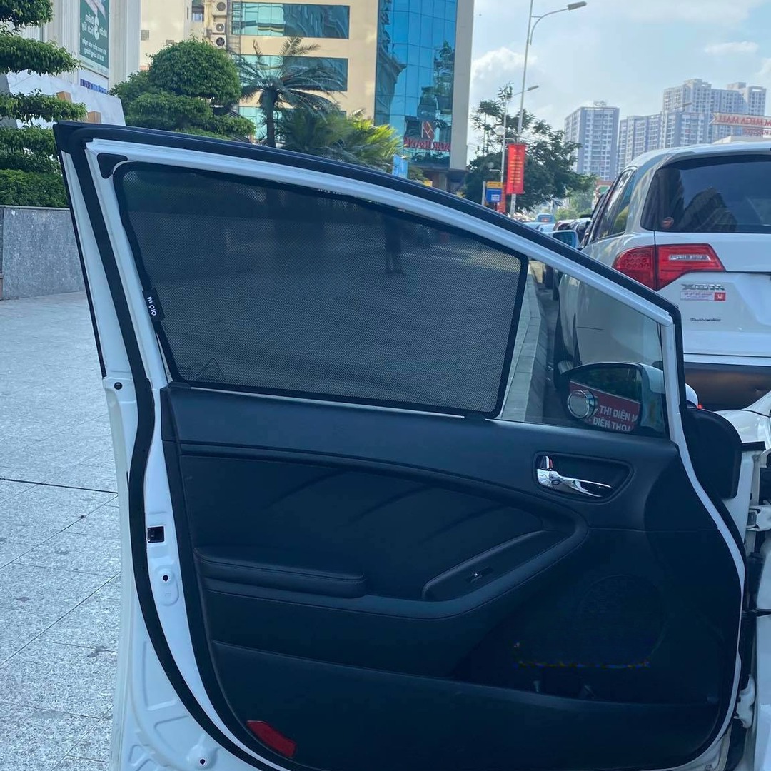 KIA CERATO / K3 2015-2018 custom-fit car window sun shades — photo 24