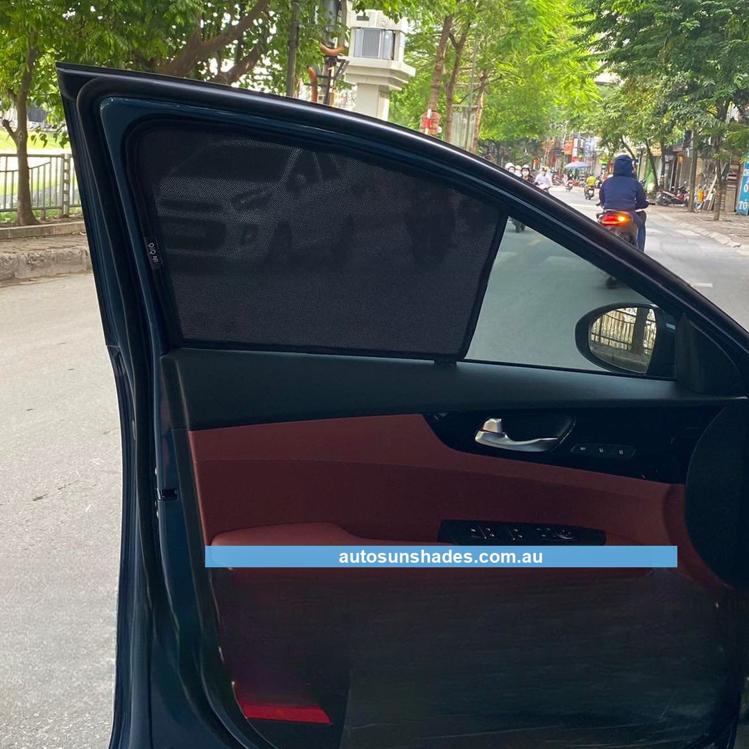 KIA K3 / CERATO 2022-2025 car window sun shades — photo 9
