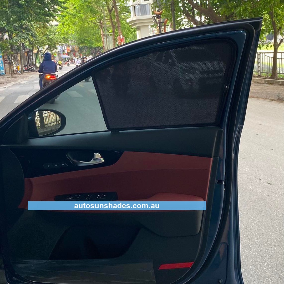 KIA K3 / CERATO 2022-2025 car window sun shades — photo 12
