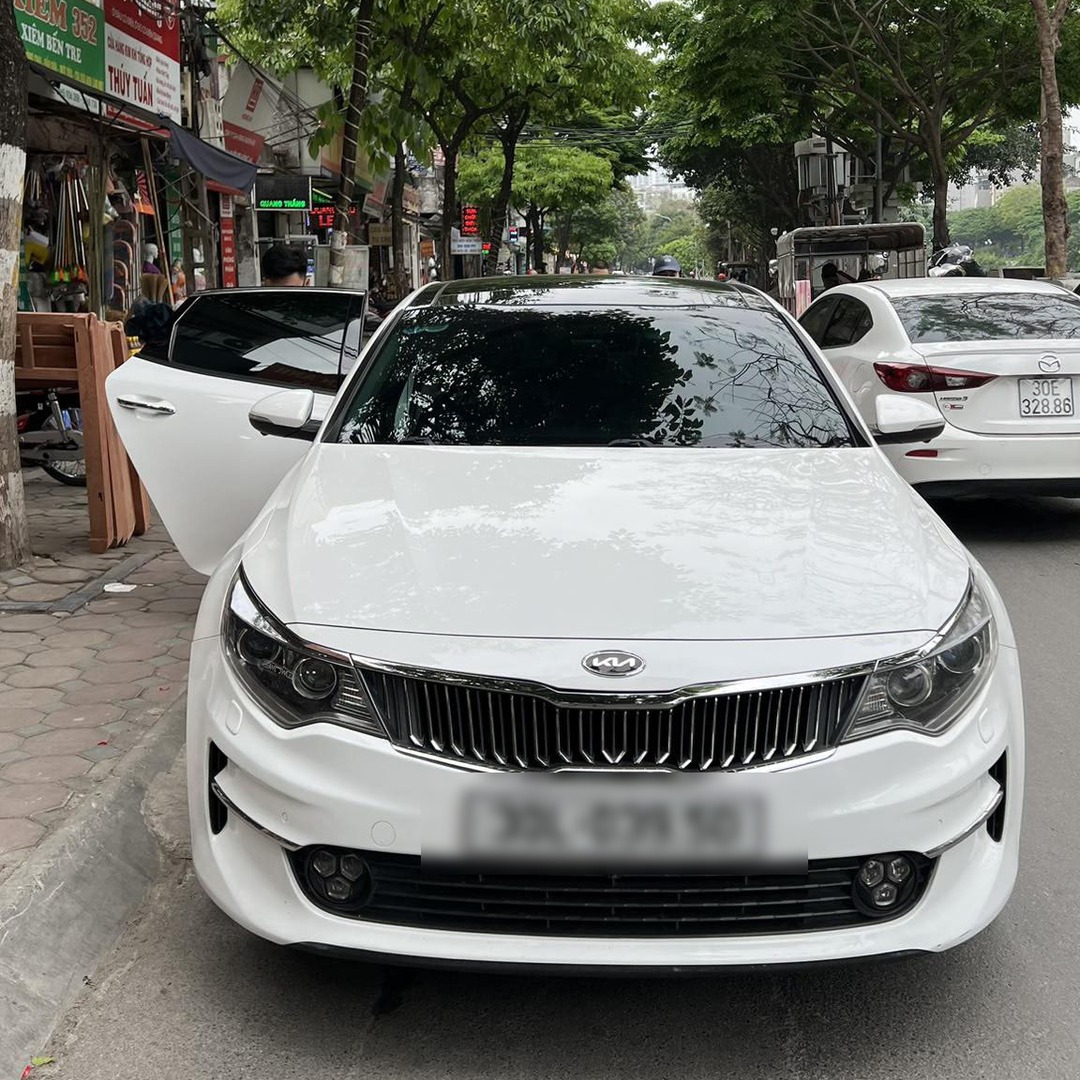 KIA OPTIMA 2015-2020 custom-fit car window sun shades — photo 24