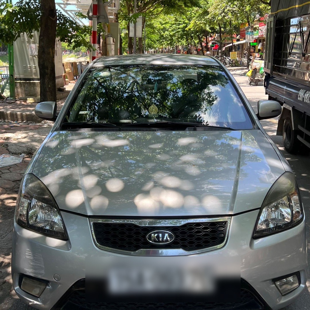 KIA PRIDE / KIA RIO SEDAN 2010 custom-fit car window sun shades — photo 1
