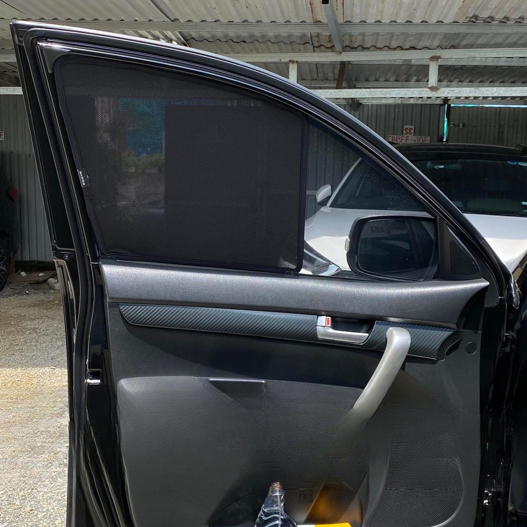 KIA SORENTO 2011-2020 custom-fit car window sun shades — photo 3