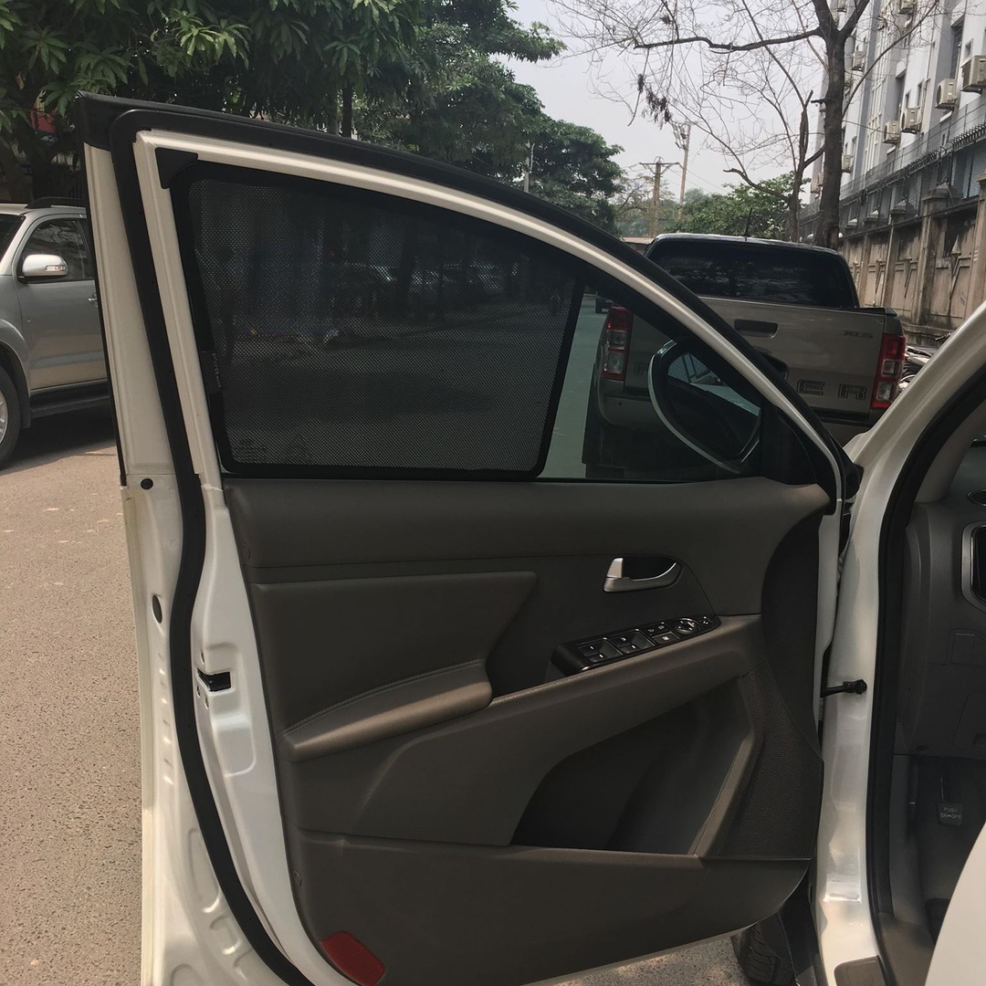KIA SPORTAGE 2011-2016 custom-fit car window sun shades — photo 3