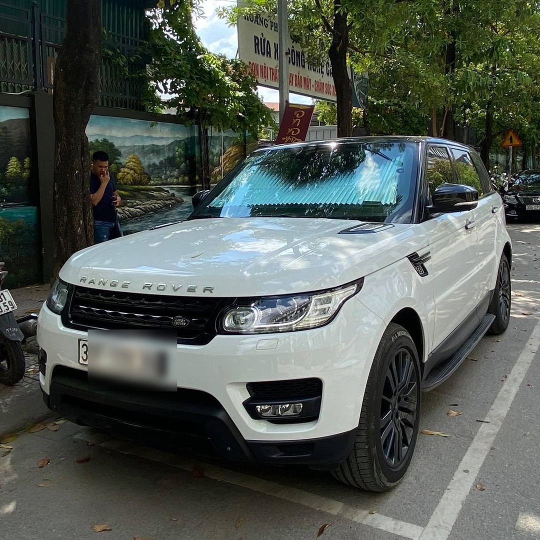 LAND ROVER RANGE ROVER SPORT custom-fit car window sun shades — photo 1