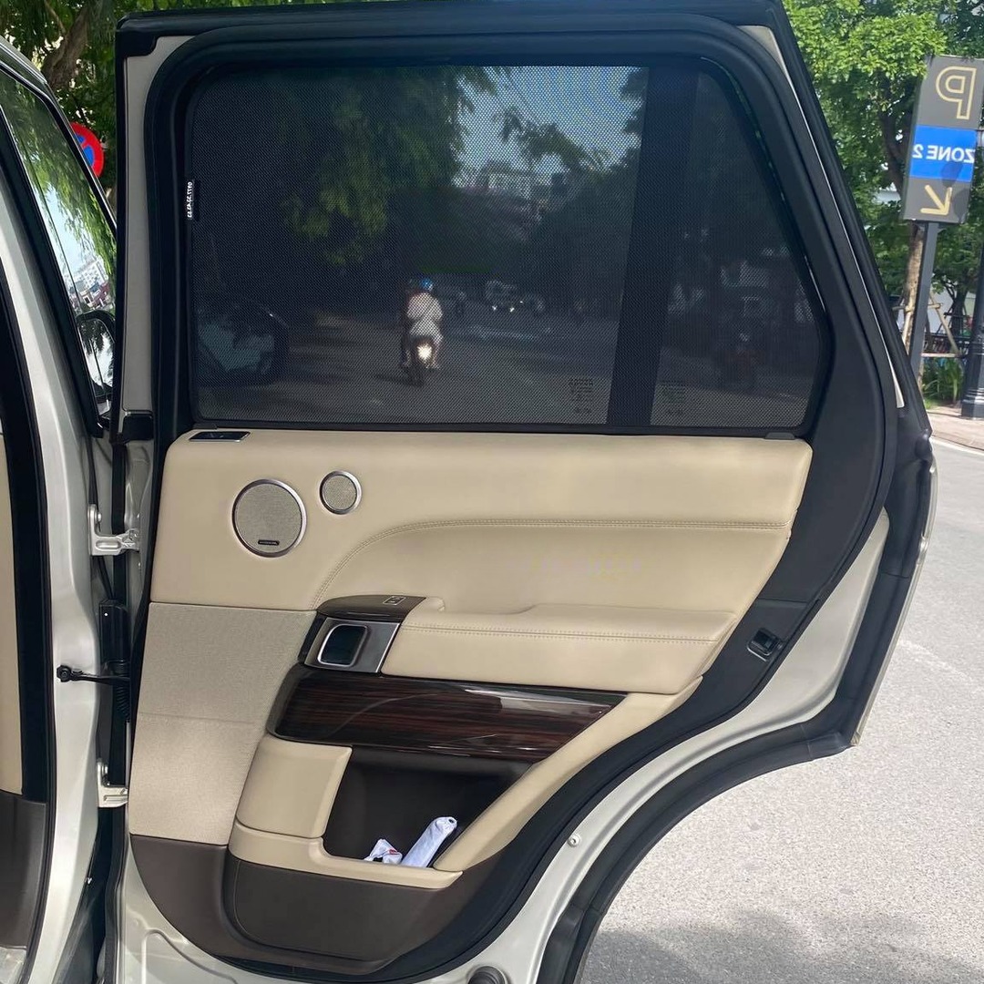 LAND ROVER RANGE ROVER SUPERCHARGED 2016-2022 custom-fit car window sun shades — photo 5