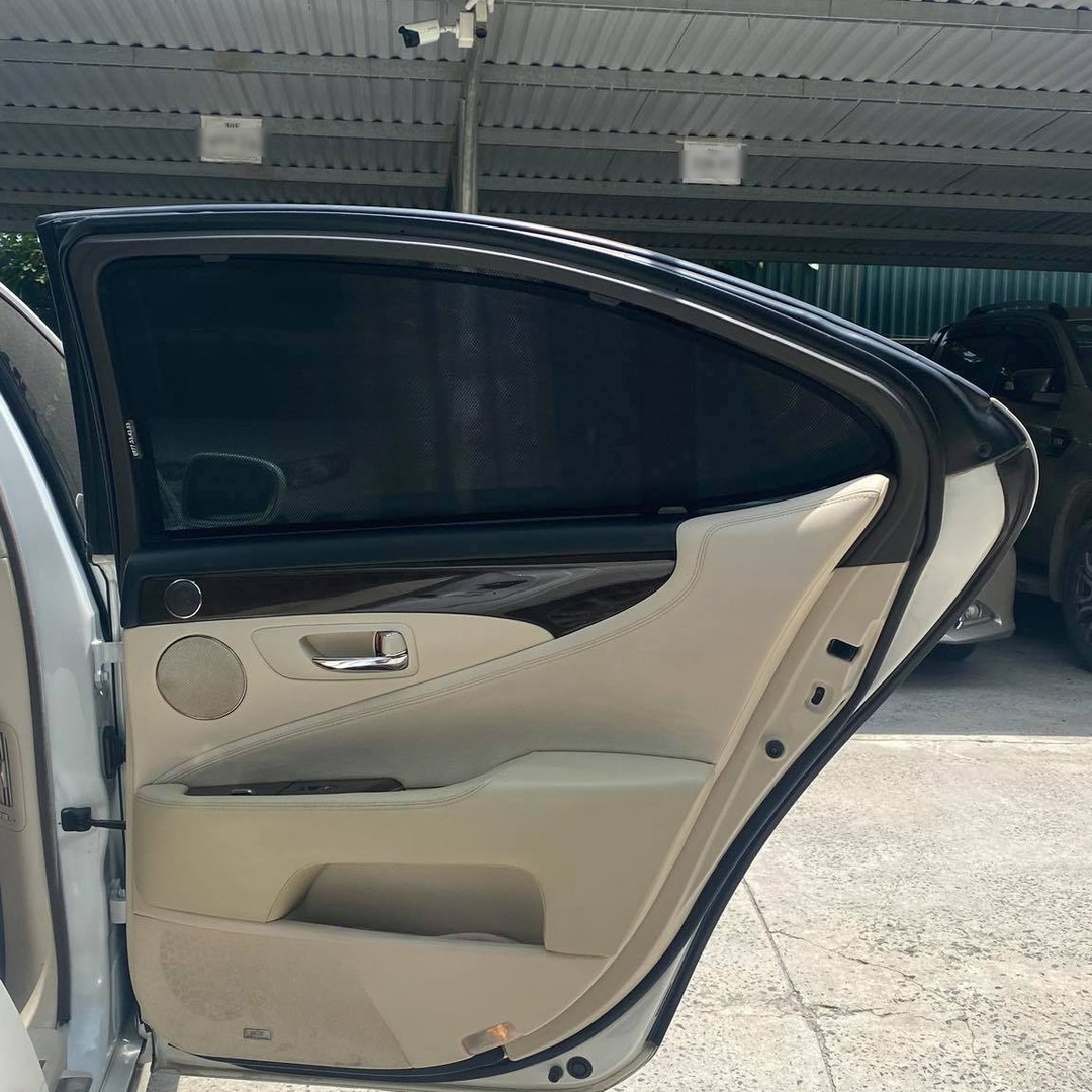 LEXUS LS460 custom-fit car window sun shades — photo 5