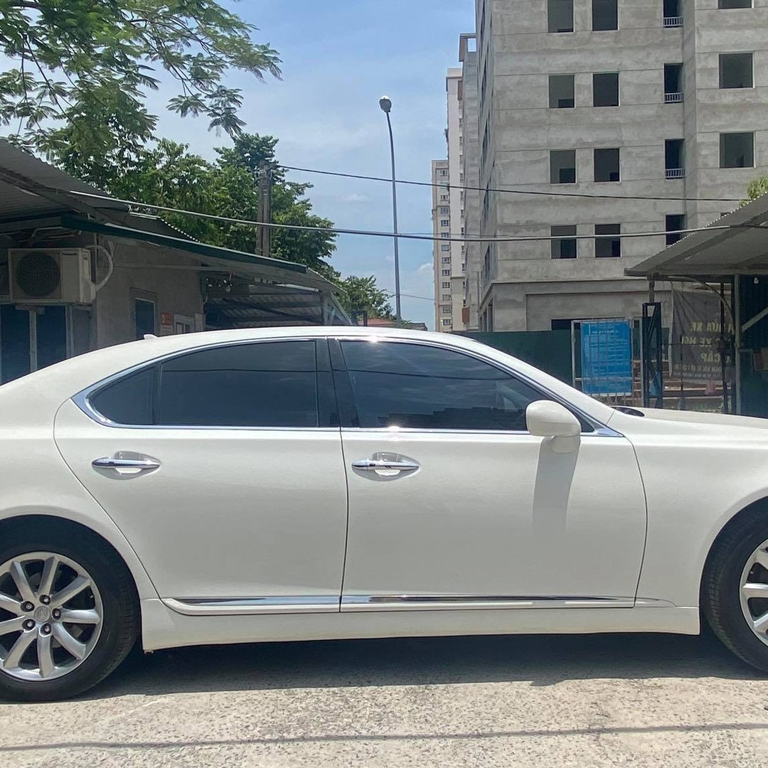 LEXUS LS460 custom-fit car window sun shades — photo 7