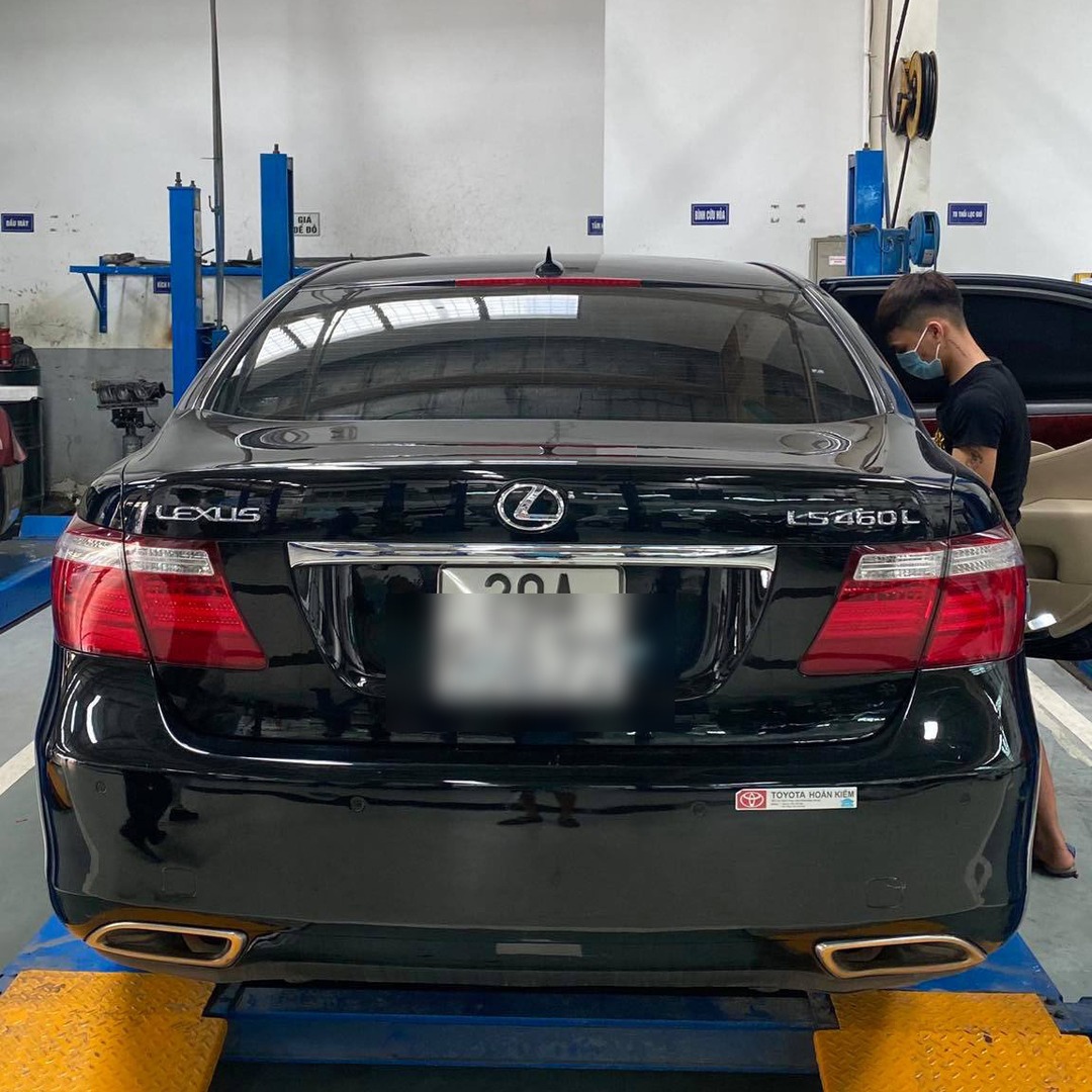 LEXUS LS460 custom-fit car window sun shades — photo 8