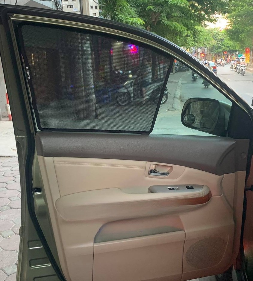 Lexus RX 2nd Gen SUV 2003-2008 car window sun shades — photo 2