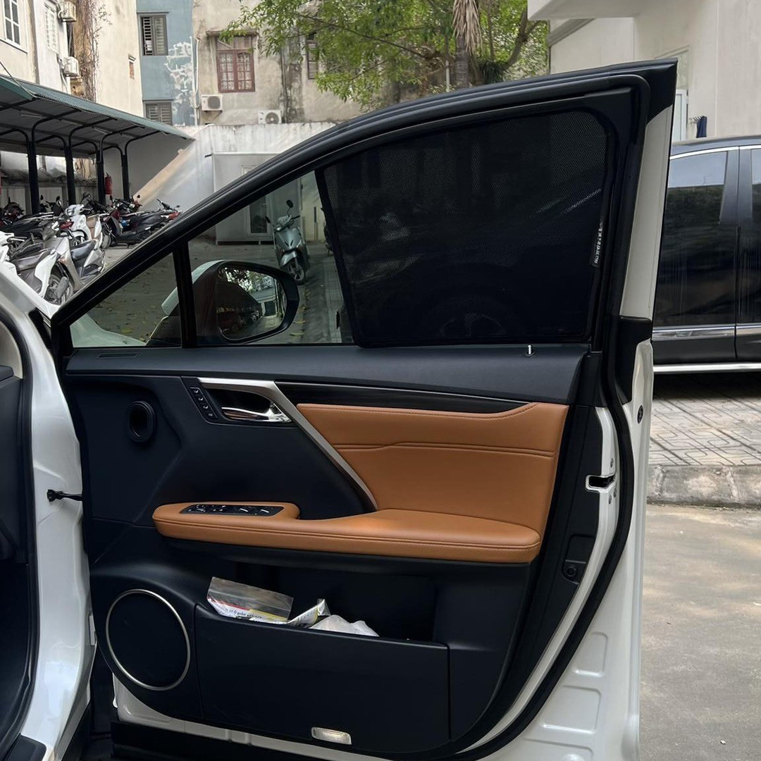 Lexus RX 4th Gen SUV 2016-2022 car window sun shades — photo 2