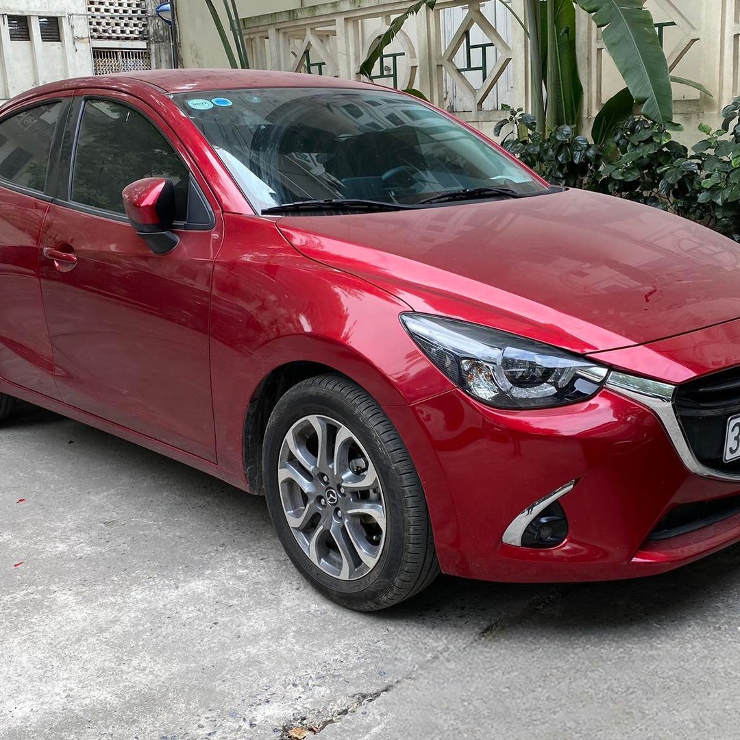 MAZDA 2 2016-2025 custom-fit car window sun shades — photo 1