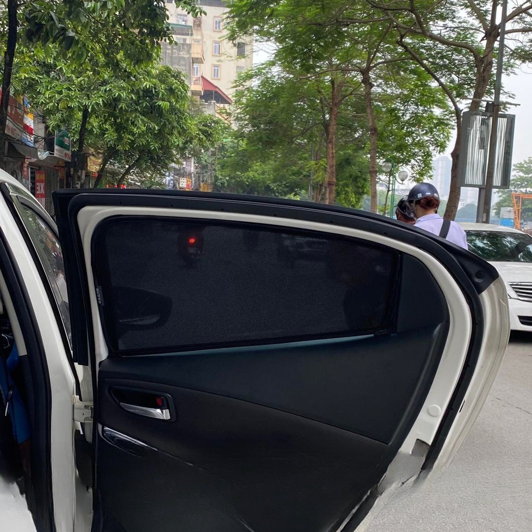 MAZDA 2 2016-2025 custom-fit car window sun shades — photo 4