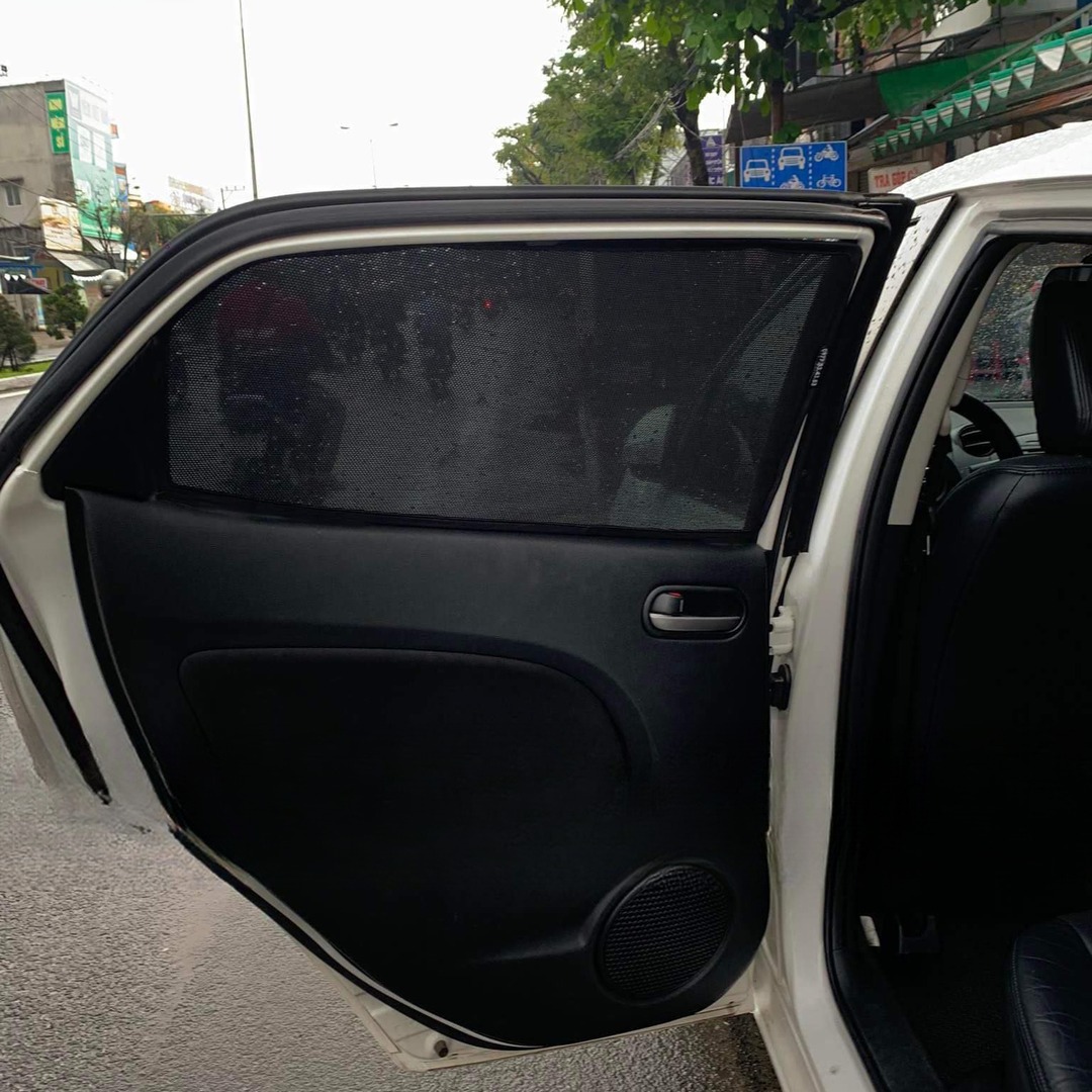 MAZDA 2S 2010-2015 custom-fit car window sun shades — photo 5