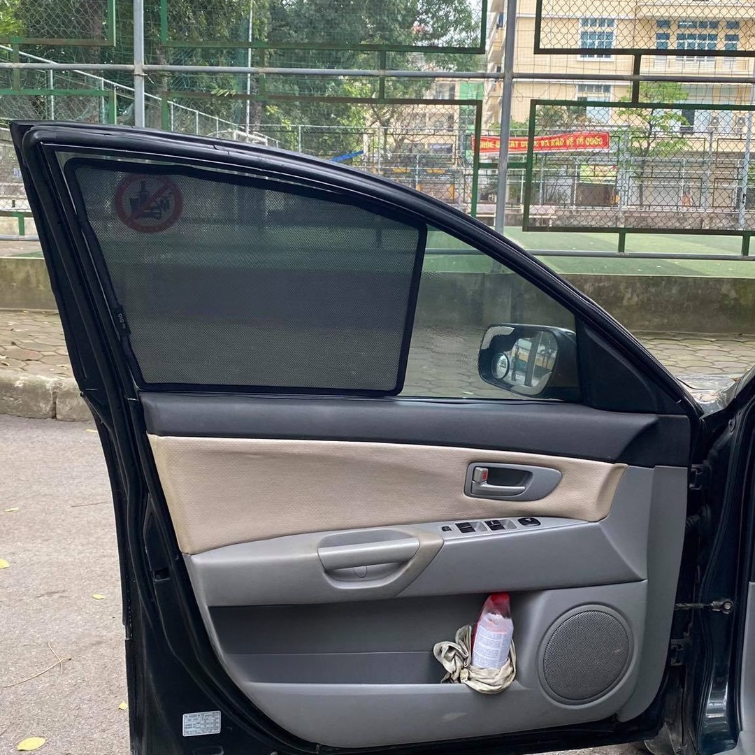 MAZDA 3 2004-2008 custom-fit car window sun shades — photo 6