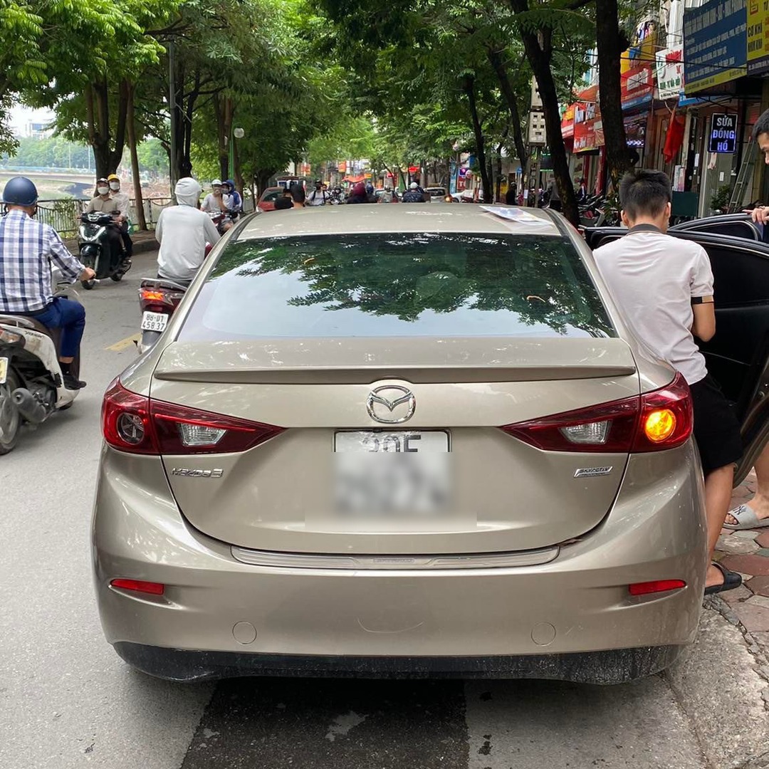 MAZDA 3 ALL NEW 2015-2019 custom-fit car window sun shades — photo 4