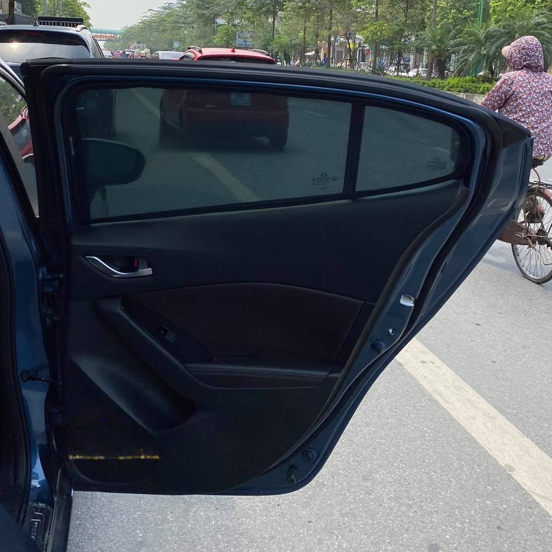 MAZDA 3 ALL NEW 2015-2019 custom-fit car window sun shades — photo 17