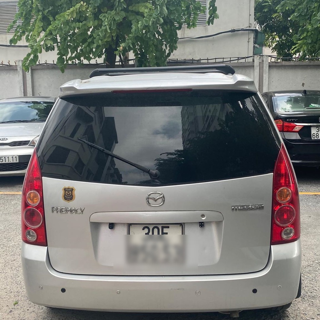 MAZDA 3 PREMACY custom-fit car window sun shades — photo 4