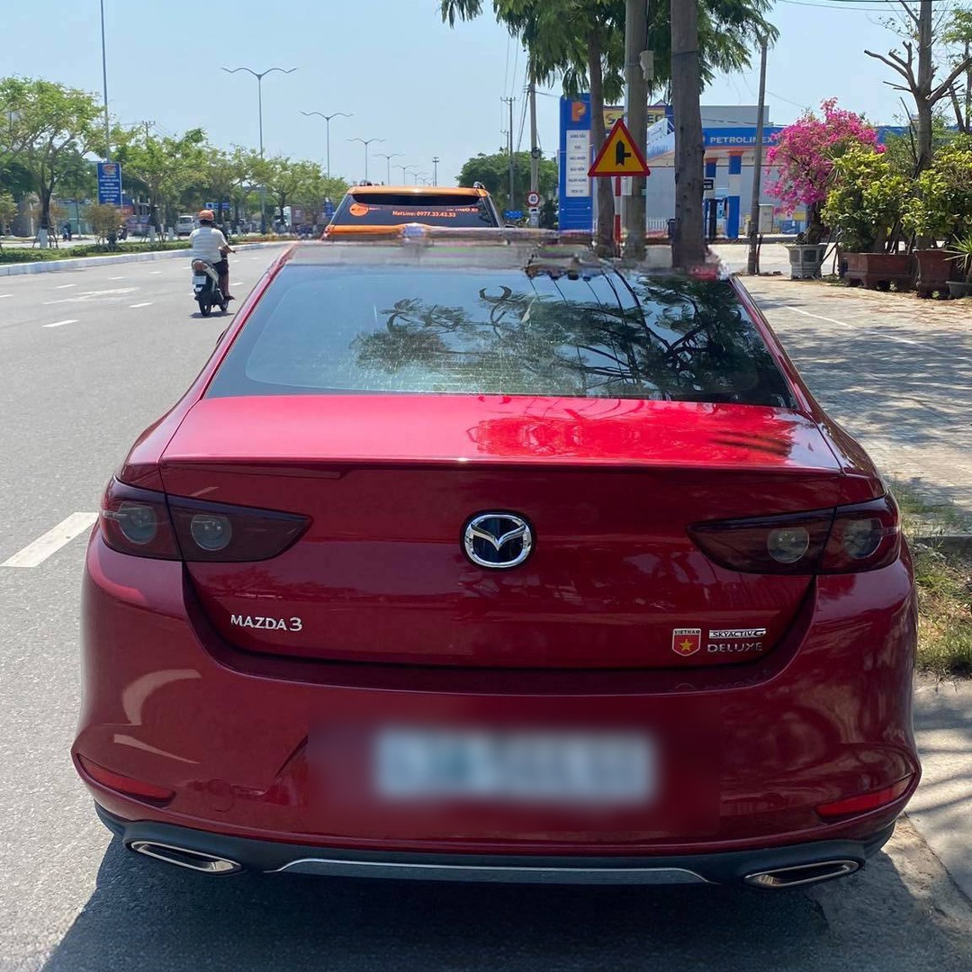 MAZDA 3 SEDAN 2020-2025 car window sun shades — photo 6