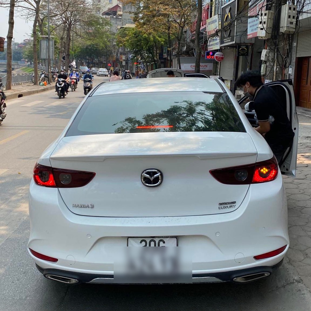 MAZDA 3 SEDAN 2020-2025 custom-fit car window sun shades — photo 4