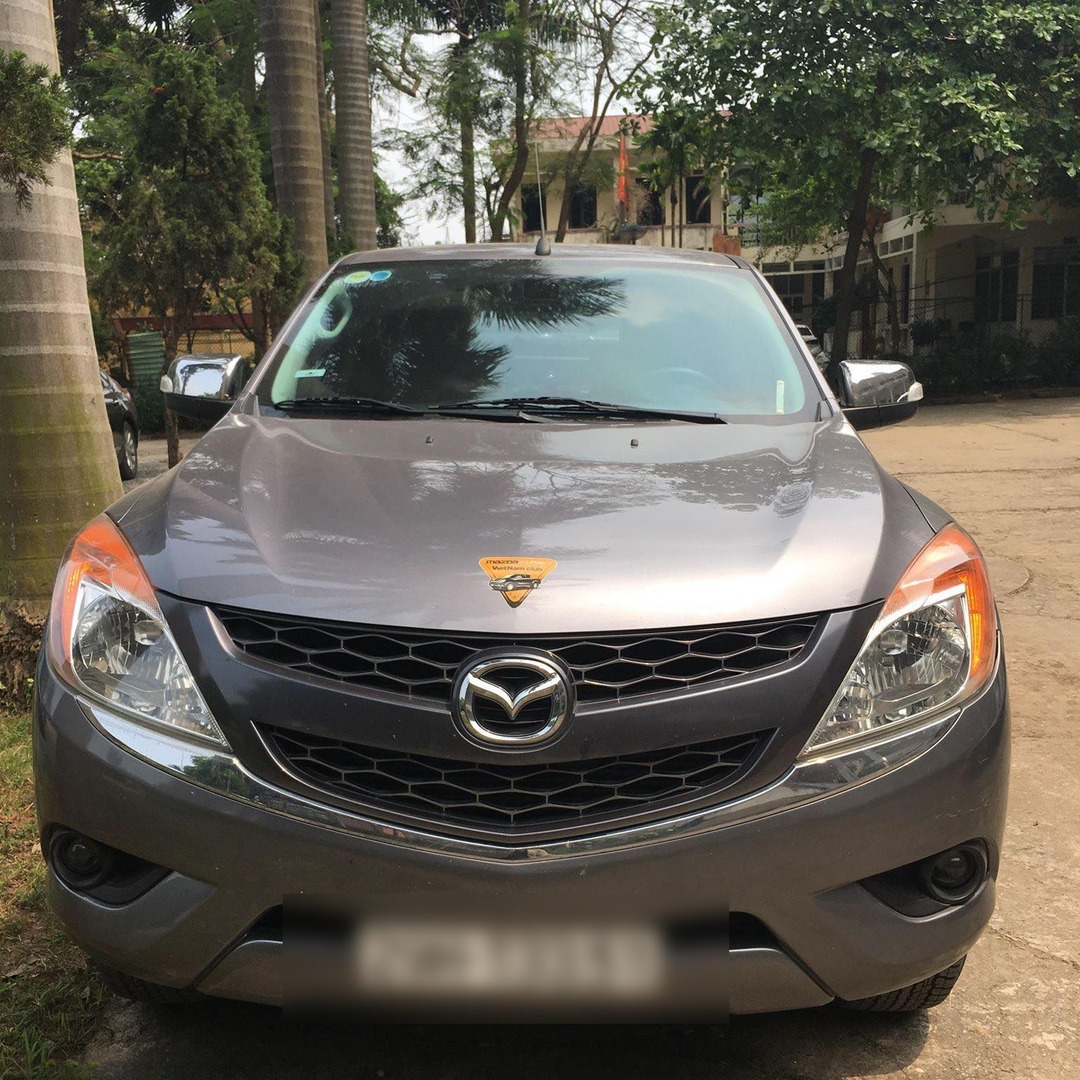 MAZDA BT50 2013-2020 custom-fit car window sun shades — photo 1