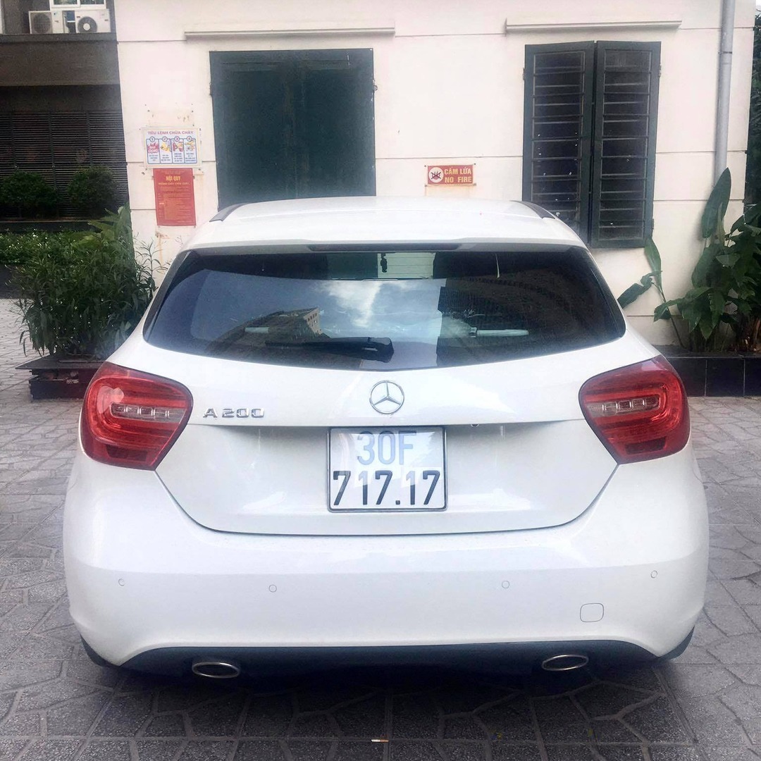 MERCEDES A200 custom-fit car window sun shades — photo 4