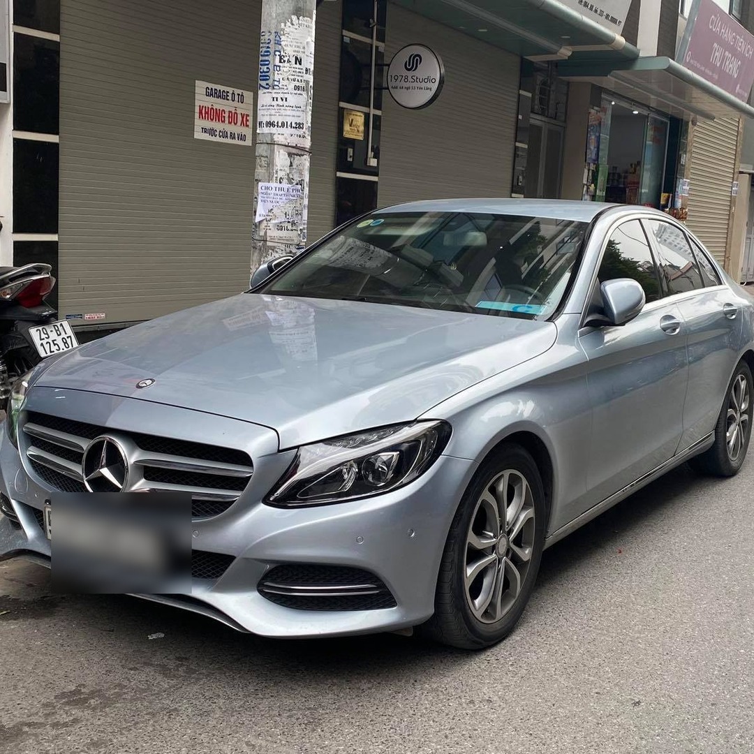 MERCEDES C200 2016-2021 custom-fit car window sun shades — photo 10