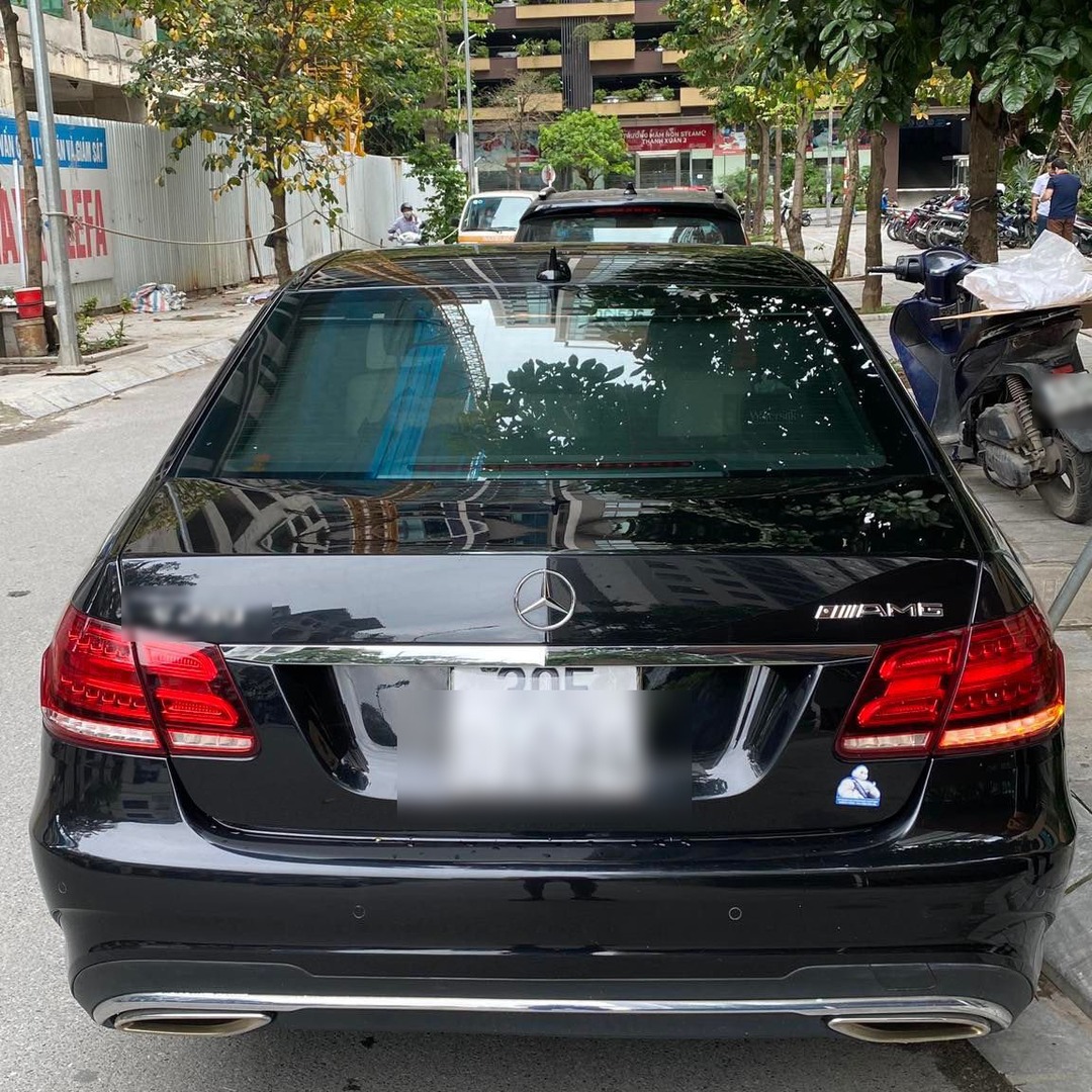 MERCEDES E200 2016-2022 custom-fit car window sun shades — photo 3