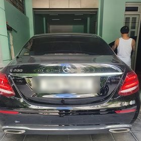 MERCEDES E200 2016-2022 custom-fit car window sun shades — photo 13