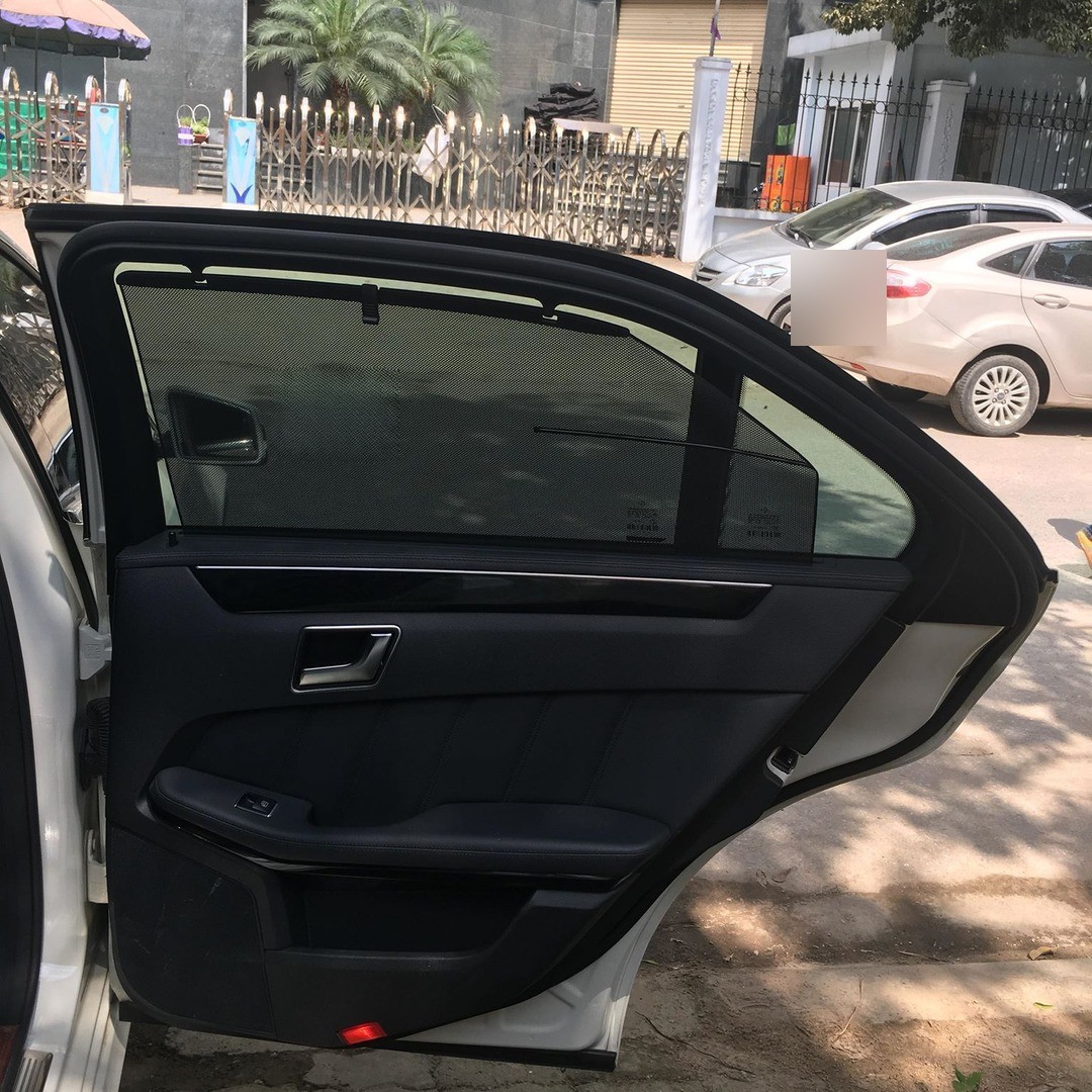 Mercedes E300 W212 Sedan 2009-2016 car window sun shades — photo 2