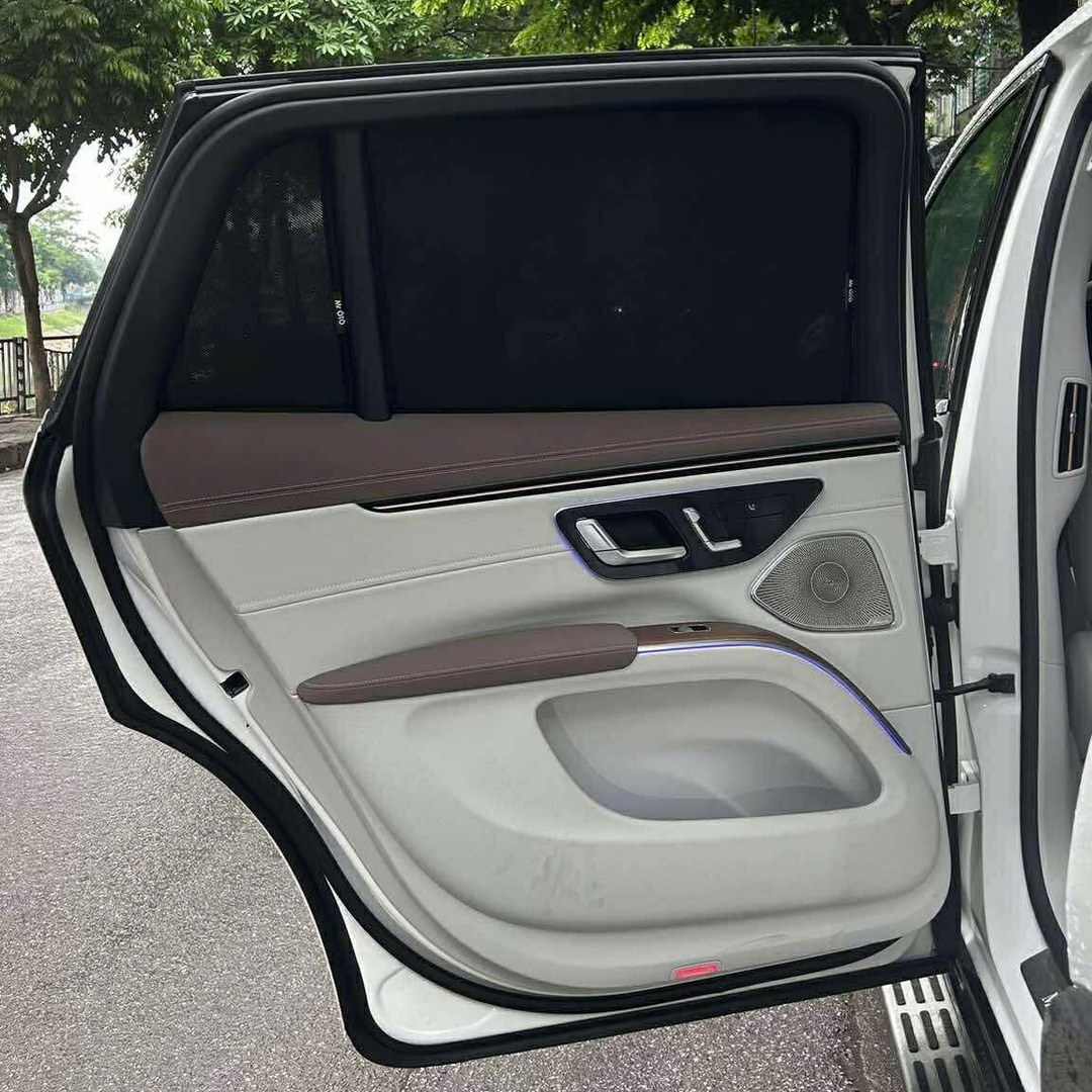 Mercedes EQS X296 SUV 2022-2026 car window sun shades — photo 3