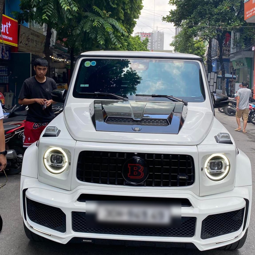 MERCEDES G63 2020-2023 custom-fit car window sun shades — photo 1