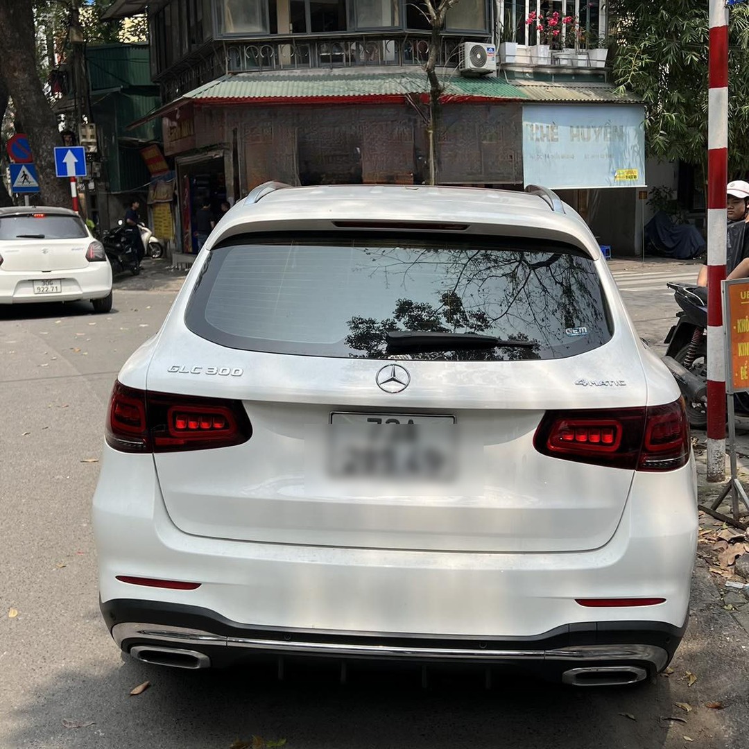 MERCEDES GLC 2016-2022 custom-fit car window sun shades — photo 8