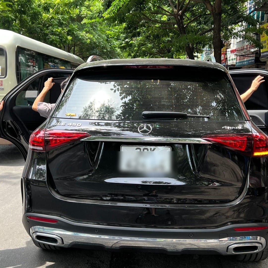 MERCEDES GLE 2019-2022 custom-fit car window sun shades — photo 13