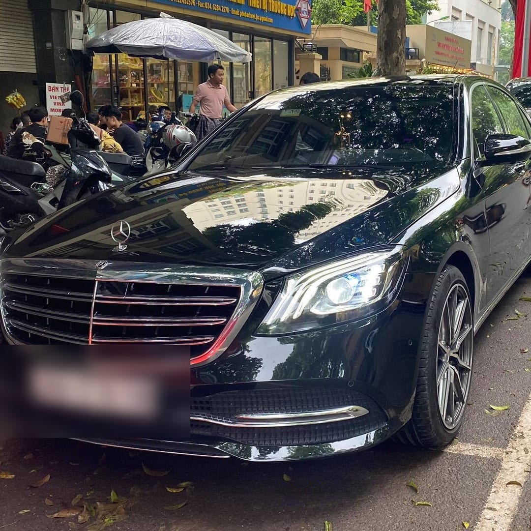MERCEDES S450 custom-fit car window sun shades — photo 1