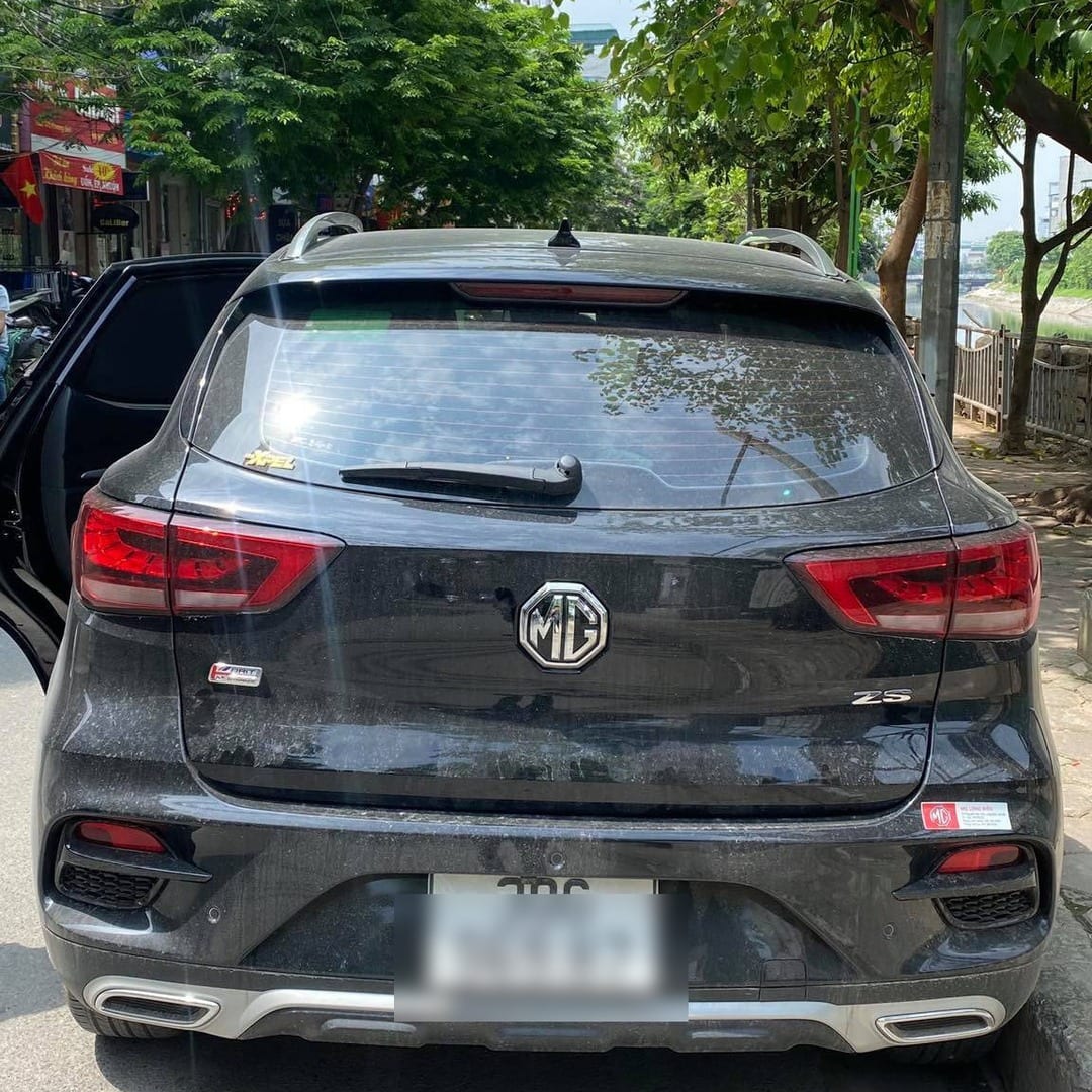 MG ZS custom-fit car window sun shades — photo 4