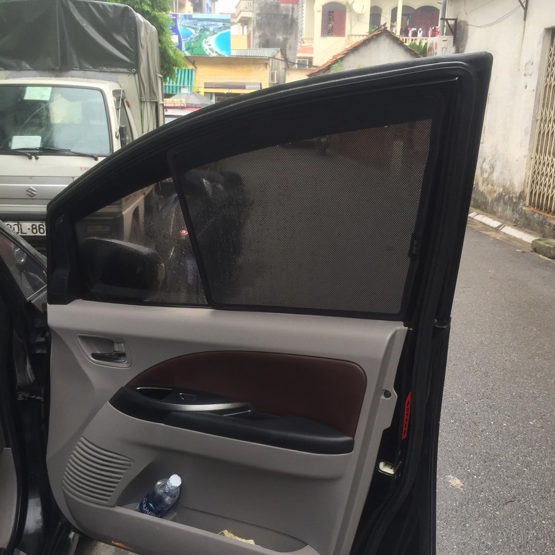 MITSUBISHI GRANDIS custom-fit car window sun shades — photo 8