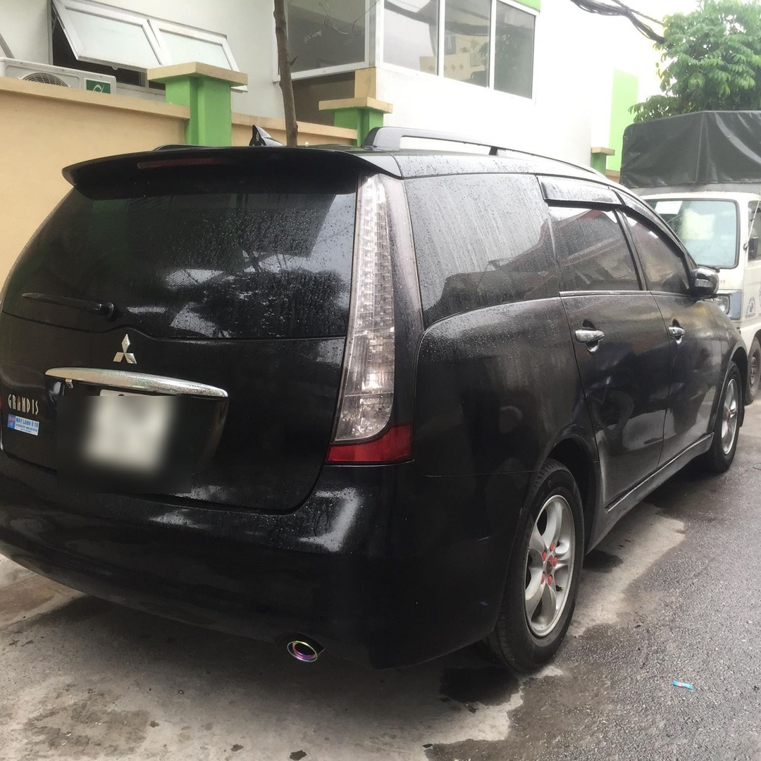 MITSUBISHI GRANDIS custom-fit car window sun shades — photo 10