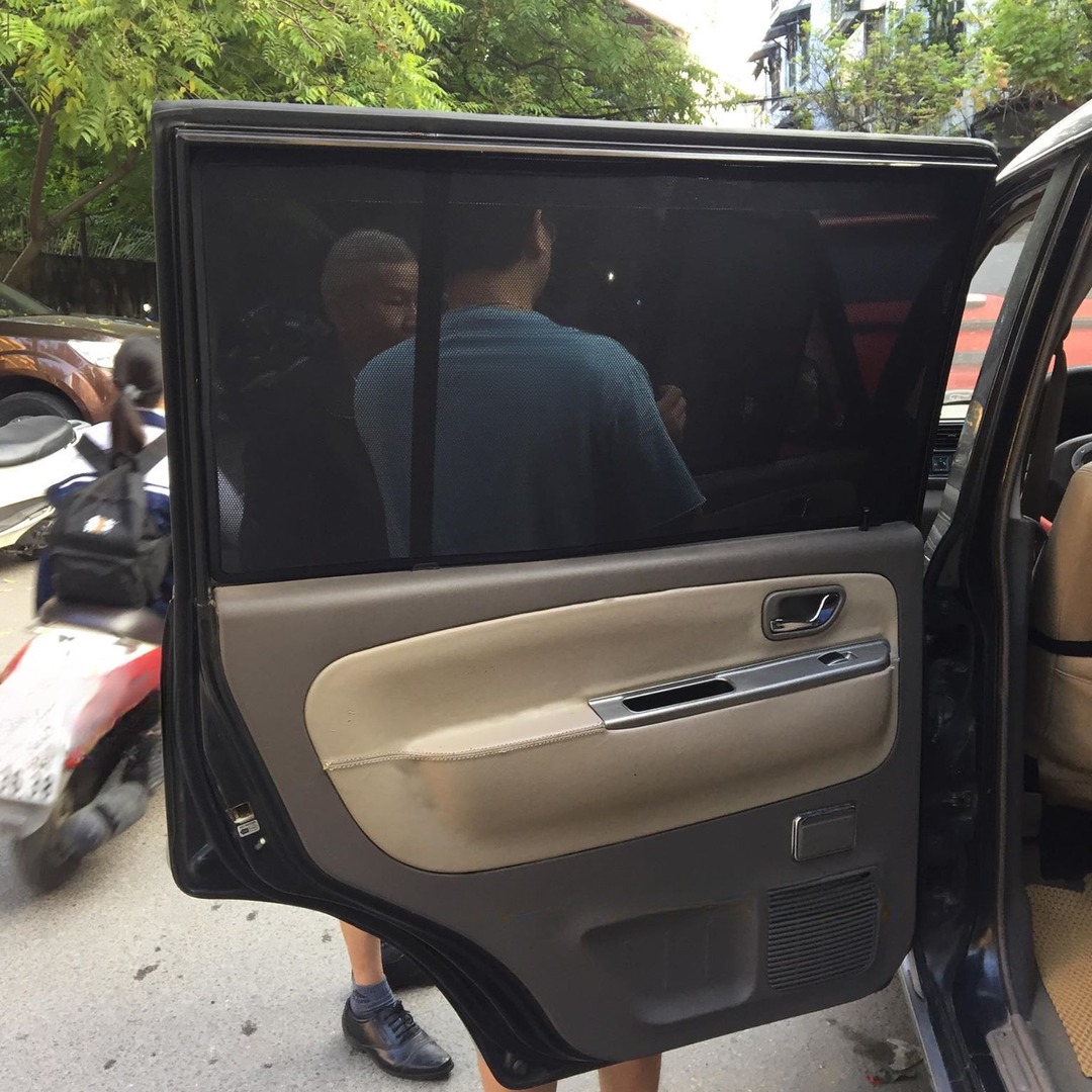 MITSUBISHI JOLIE custom-fit car window sun shades — photo 1