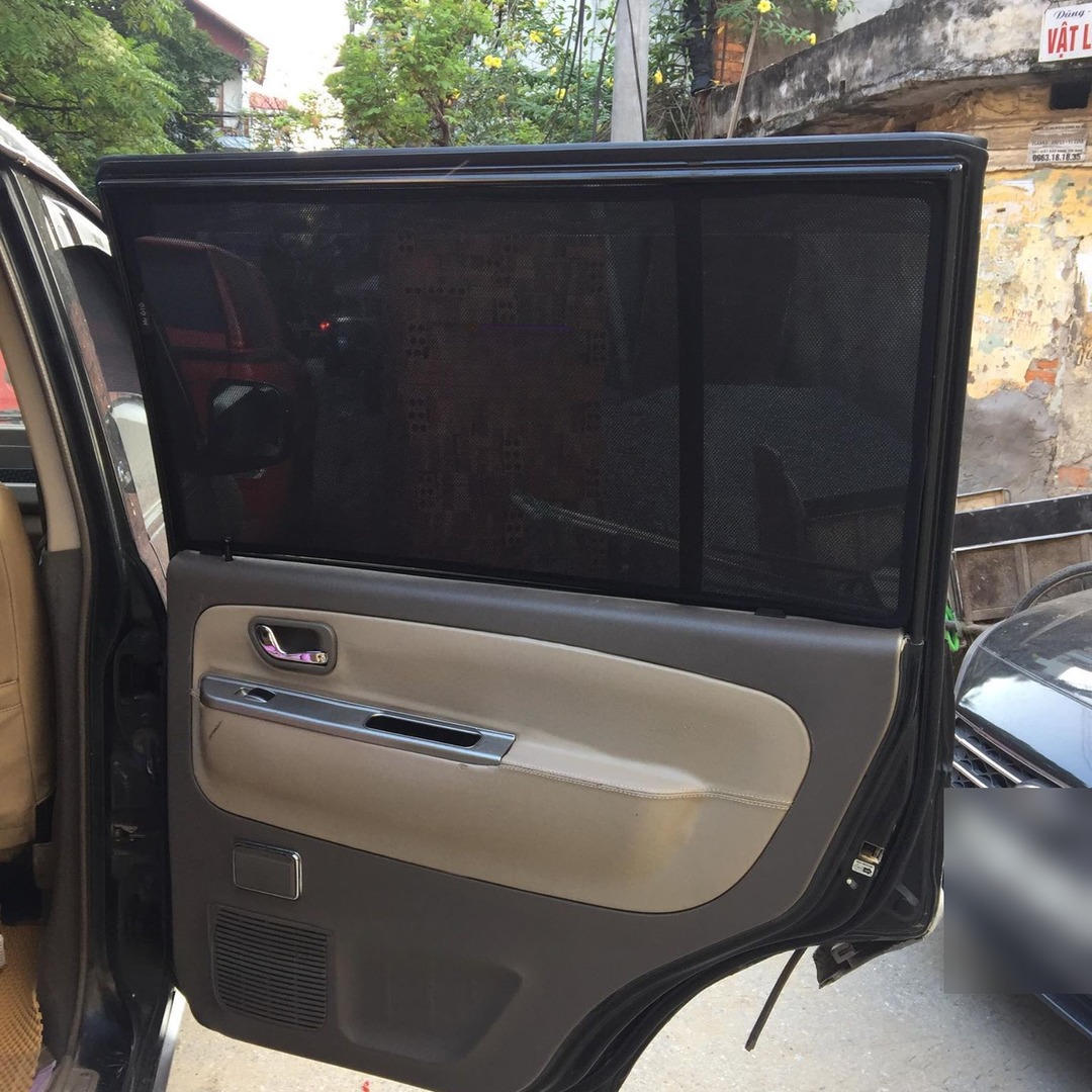 MITSUBISHI JOLIE custom-fit car window sun shades — photo 4