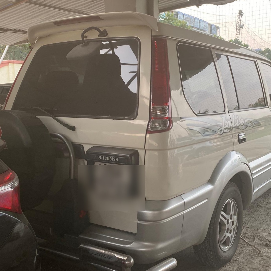 MITSUBISHI JOLIE custom-fit car window sun shades — photo 10